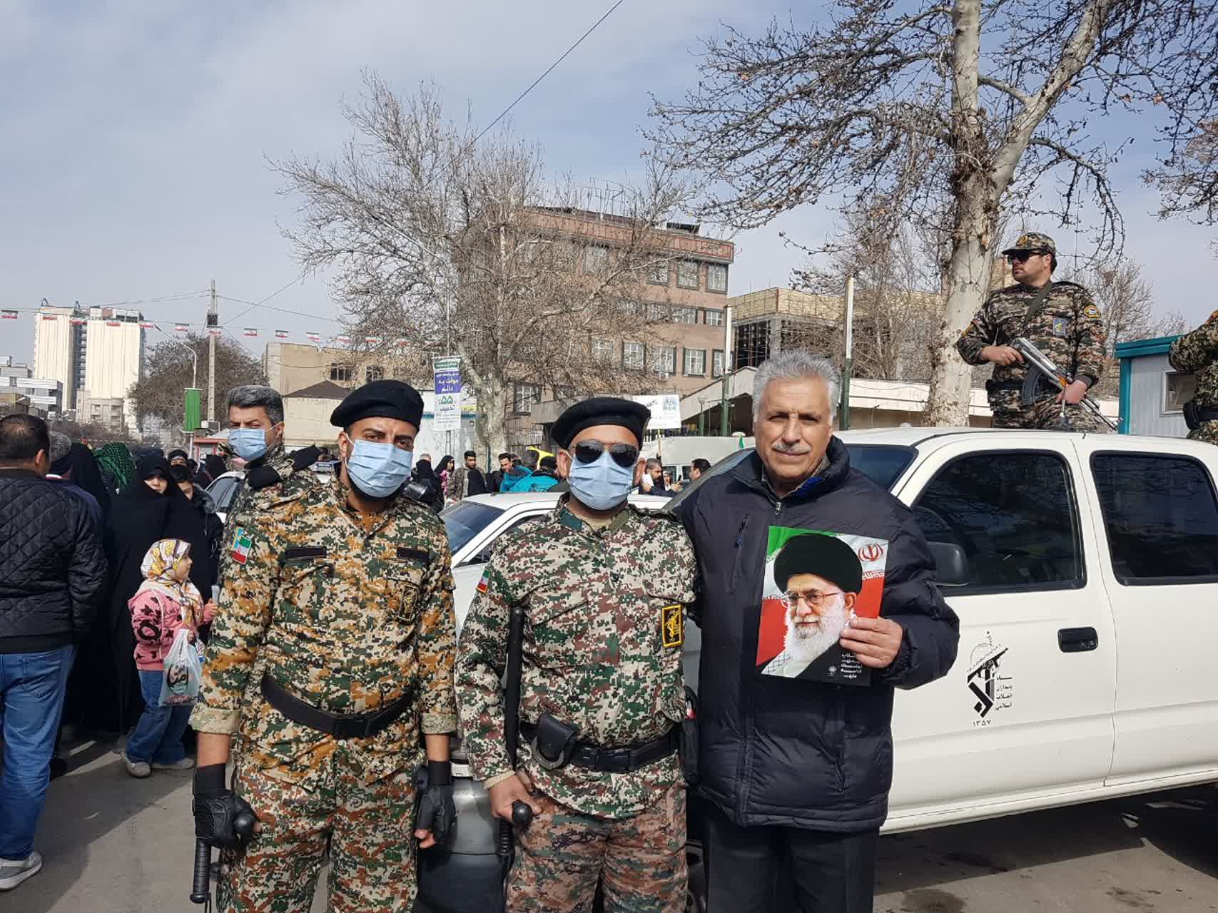 حضور در راهپیمایی 22 بهمن